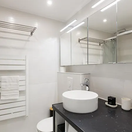 Le Neptune Yourhosthelper Apartment